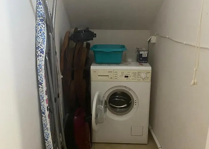 Happy And Cozy In Kiato Moulkion